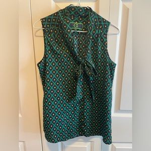 C. Wonder Sleeveless Top size Small S tie neck and button up Christian Soriano